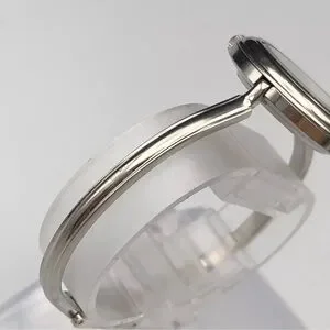 GUCCI Luxury Watch Absolutely Gorgeous! set in Silver Gucci | Accessories | Gucci Luxury Watch Absolutely Gorgeous  main image 2
